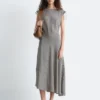 Asymmetrisch drapiertes Midikleid