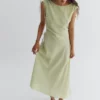 Asymmetrisch drapiertes Midikleid