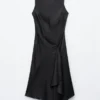 Asymmetrisches Midikleid aus Satin