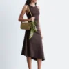 Asymmetrisches Midikleid mit Rüschen
