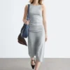 Asymmetrisches Midikleid mit Rüschen