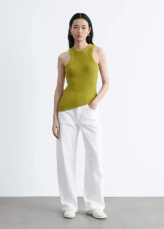 Asymmetrisches Tanktop aus Rippenstrick