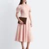Ausgestelltes Midikleid aus Leinen