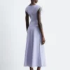 Ausgestelltes Midikleid aus Leinen