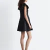 Ausgestelltes Minikleid