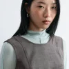 Ausgestelltes Minikleid aus Wolle
