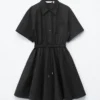 Ausgestelltes Minikleid mit Kordelzug