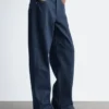 Barrel-Jeans mit weitem Bein