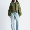 Barrel-Jeans mit weitem Bein