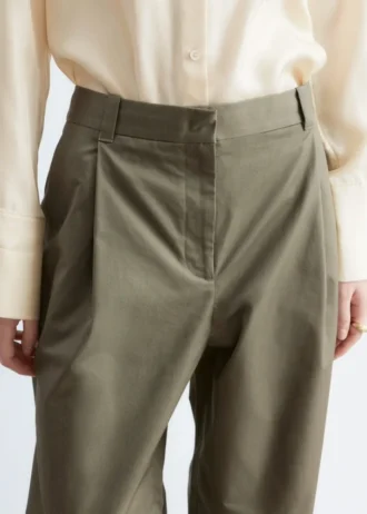 Baumwollhose mit Bundfalten