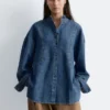 Übergroße Jeans-Bluse