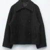 Übergroße Wolljacke