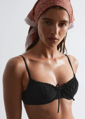 Bikini-Oberteil mit Bügel und Schleifendetail