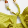 Bikini-Oberteil mit Perlenverzierung im Balconette-Stil