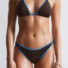 Bikini-Slip mit Kontrastbesatz