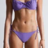 Bikini-Slip mit seitlichen Bändern