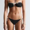 Bikini-Slip mit seitlichen Bändern