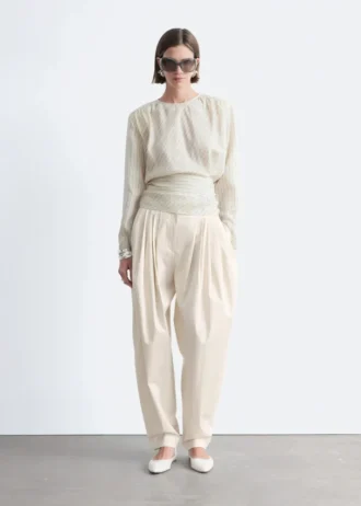 Bluse mit gerafftem Gürtel