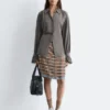 Bluse mit gerafftem Rücken und Bindeband
