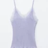 Camisole aus Rippstrick mit Spitze