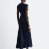 Figurbetontes Maxikleid aus Satin