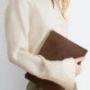 Flache Tasche