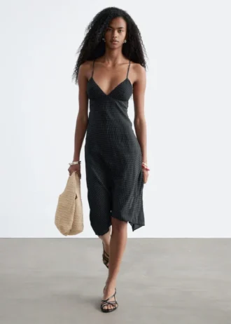 Gepunktetes Midikleid