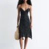 Gepunktetes Midikleid