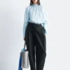 Geraffte Bluse mit Stehkragen