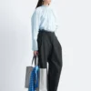 Geraffte Bluse mit Stehkragen