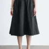 Geraffter Midirock aus Twill