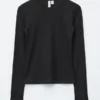 Geripptes Langarmshirt