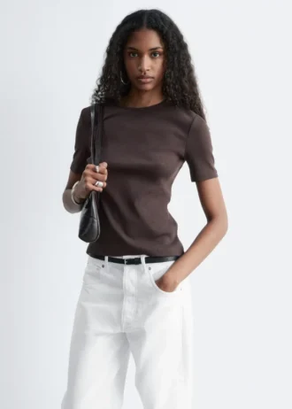 Geripptes T-Shirt