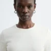 Geripptes T-Shirt