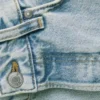 High-Waist-Jeans mit schmal zulaufendem Bein