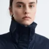 Jacke mit Stehkragen und Kordelzug
