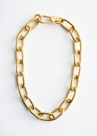 Kette mit klobigen Gliedern