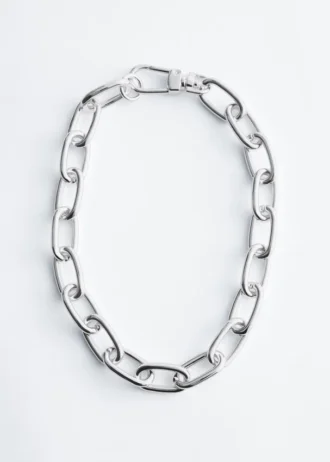 Kette mit klobigen Gliedern