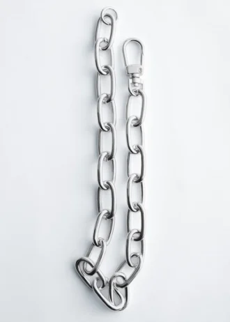 Kette mit klobigen Gliedern