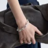 Kettenarmband mit klobigen Gliedern