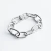 Kettenarmband mit klobigen Gliedern
