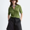 Kniekurze Shorts mit Kordelzug