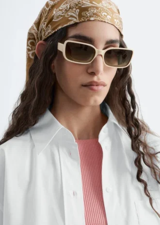 Markante rechteckige Sonnenbrille