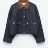 Kurze Jeansjacke mit Cordkragen