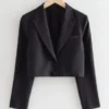 Kurzer Blazer aus Wolle