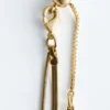 Lariat-Halskette mit Knotendetail