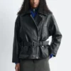 Leder-Bikerjacke mit Gürtel