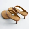 Leder-Kitten-Heels