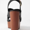 Leder-Sandalen mit Keilabsatz