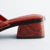 Ledersandalen mit Blockabsatz
